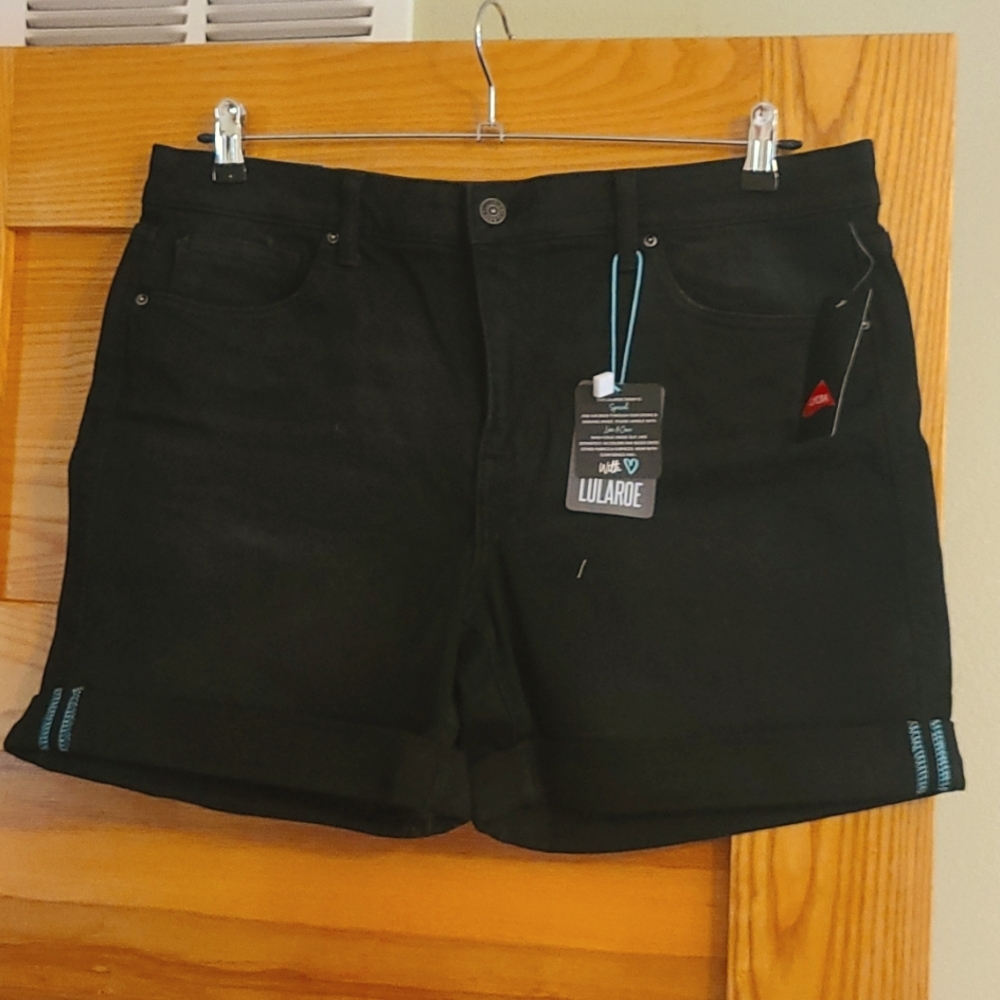 LULAROE black denim shorts size 32